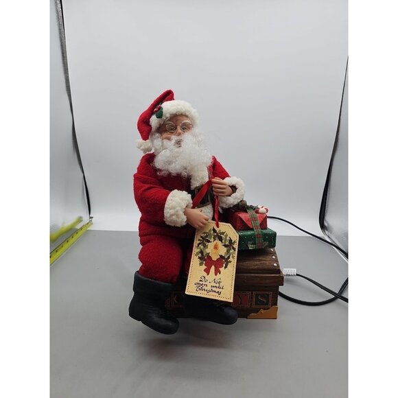 Vintage Holiday Creations Animated Santa Claus Toy Chest Moving  1995 Works - Picture 1 of 11